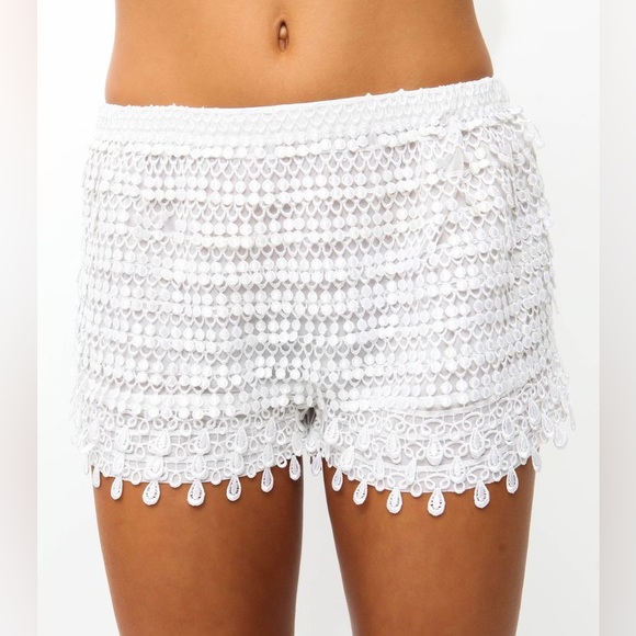LULU’S White Lace Shorts 10” - Picture 12 of 12